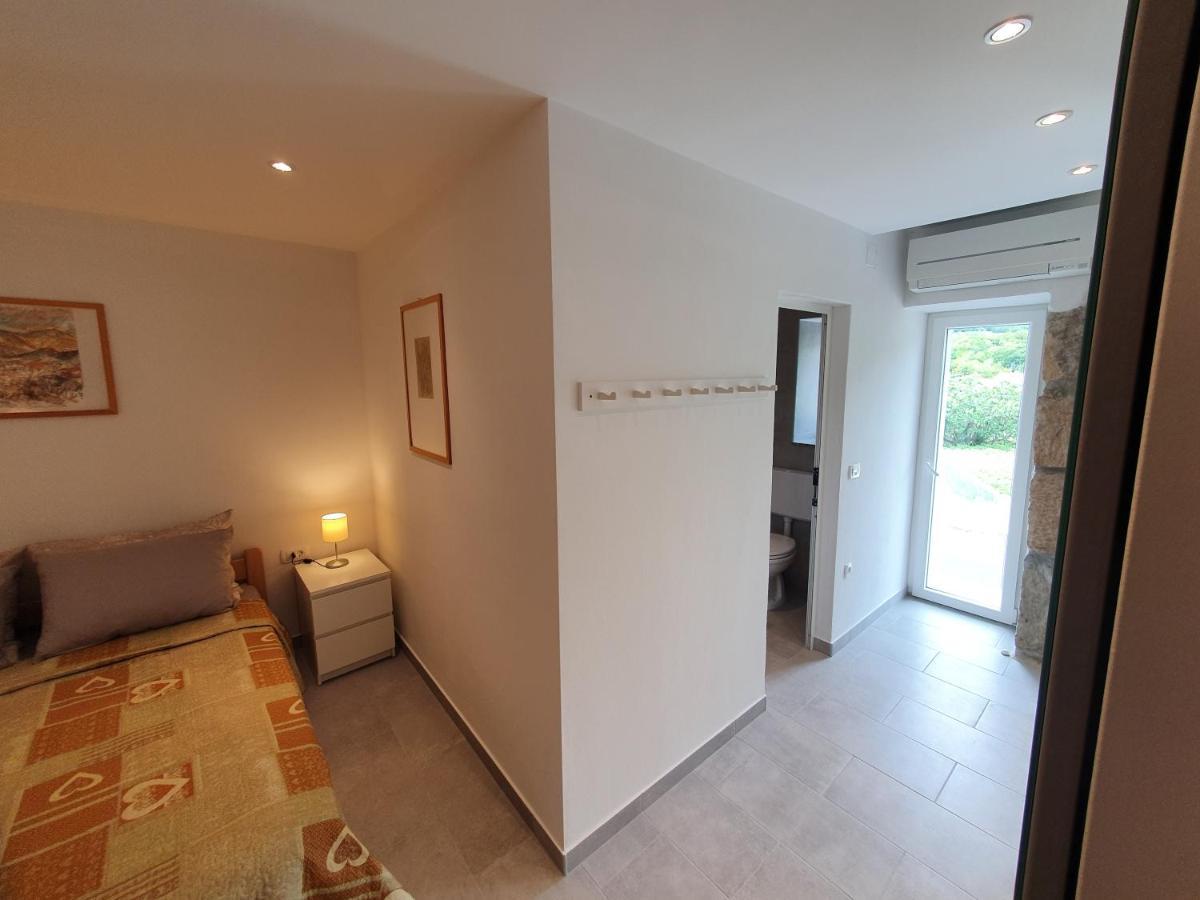 Apartamento Relax House Rosemary Draga Bašćanska Exterior foto